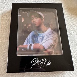 Stray Kids Phone Stand - Han